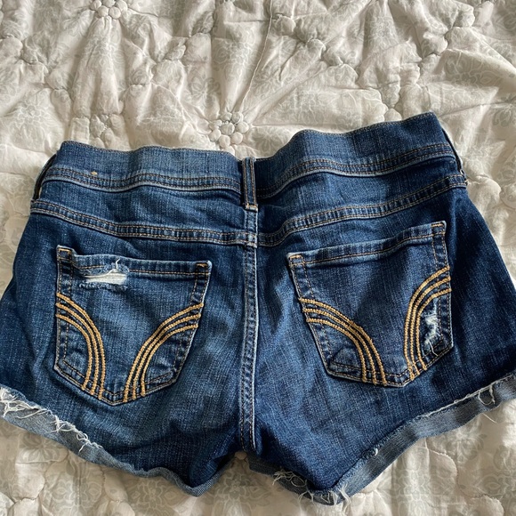 ✨HOLLISTER SHORTS - Picture 2 of 3